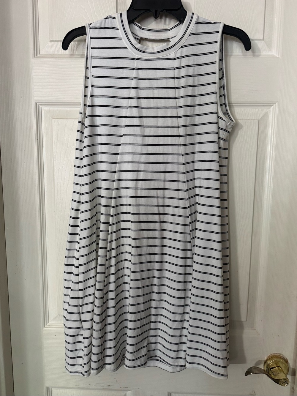 BCBGeneration White Sleeveless Striped Swing Dress
